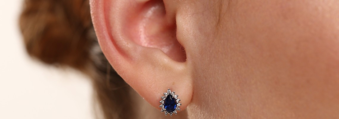 Podyumlardan Sokağa: 2025'in En Gözde 5 Altın Takı Trendi Podyumlardan Sokağa: 2025'in En Gözde 5 Altın Takı Trendi