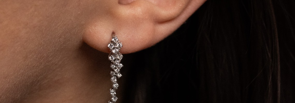 Altın Küpe Modelleri: Günlük ve Özel Kullanım Önerileri Altın Küpe Modelleri: Günlük ve Özel Kullanım Önerileri