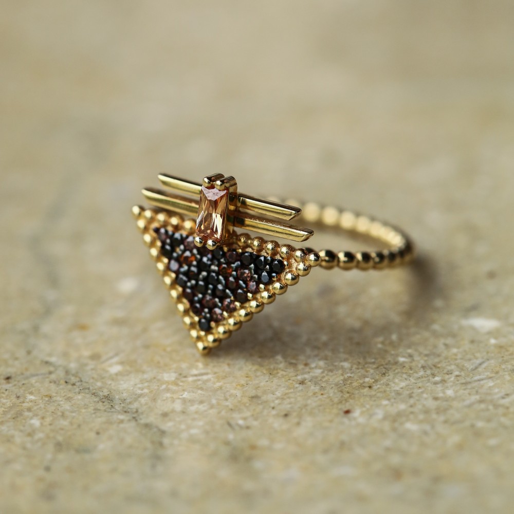 TRIANGLE Altın Yüzük