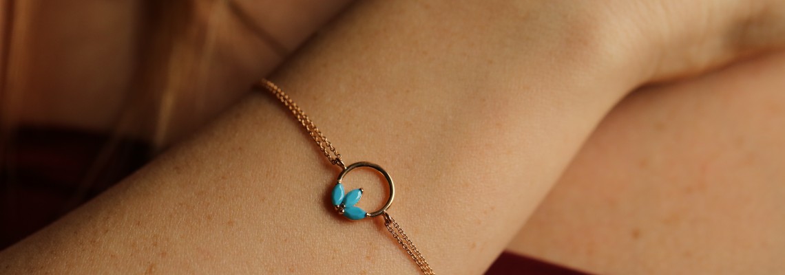 Altın Bileklik Modelleri: Şık ve Zarif Bir Dokunuş Altın Bileklik Modelleri: Şık ve Zarif Bir Dokunuş