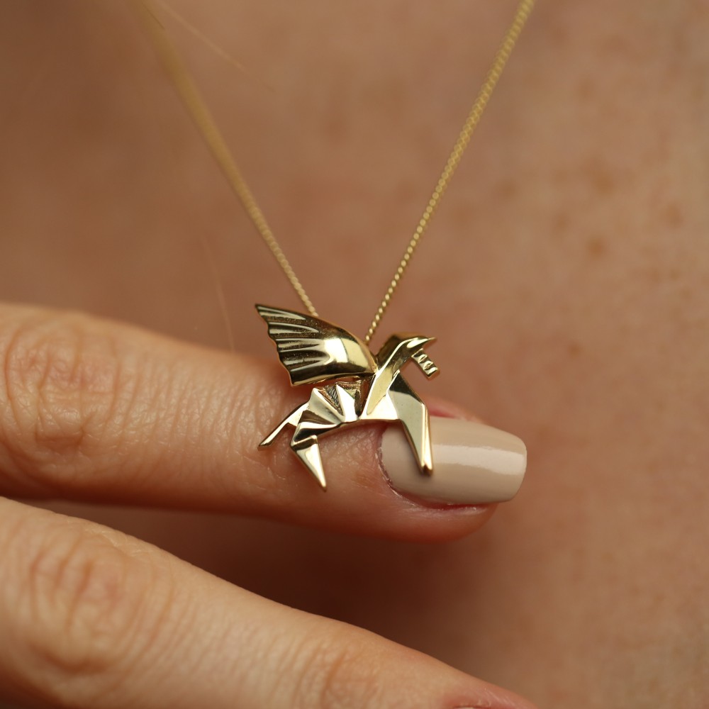 Pegasus Altın Kolye