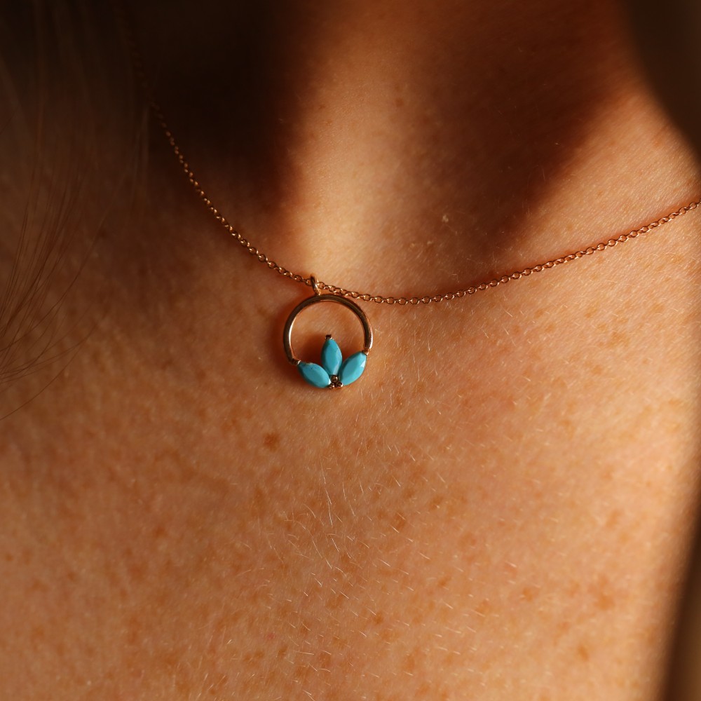 Firuze Taşlı Lotus Kolye