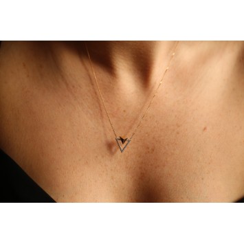 Üçgen Design Altın Kolye