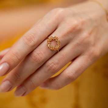 Asimetrik Baget Taşlı Yüzük Balköpüğü Rengi Asimetrik Baget Taşlı Yüzük Balköpüğü Rengi