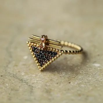 TRIANGLE
